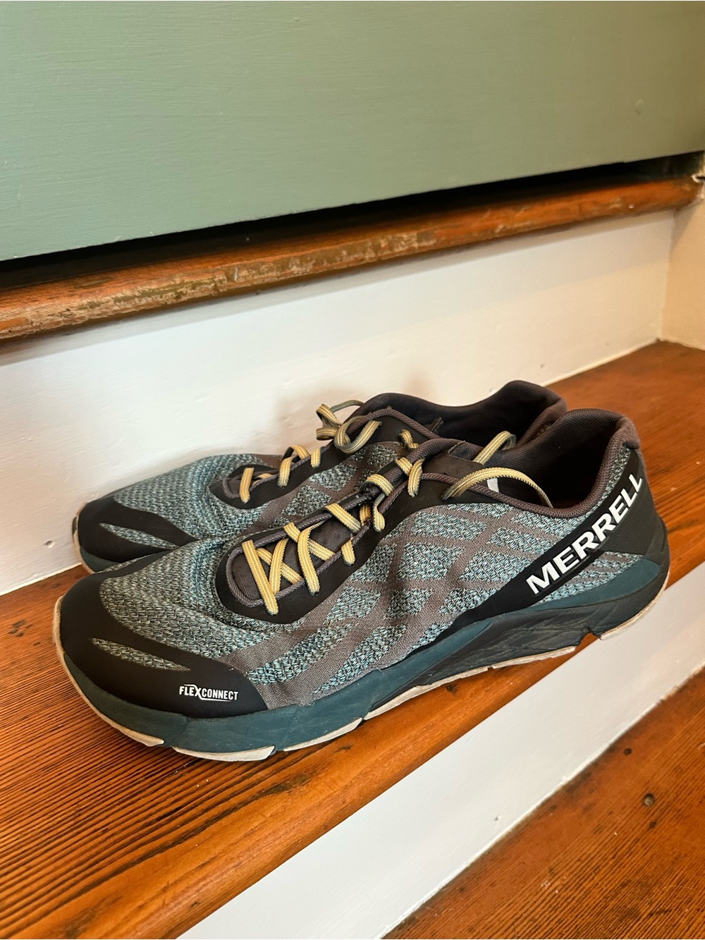 Merrell Men’s Bare Access Flex Shield Grey/Teal Trail Running Shoes Size 13